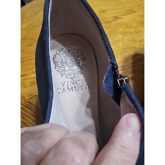 Vince Camuto Heels Blue Suede 4" Heel Never Worn 8.5 - Picture 6 of 9